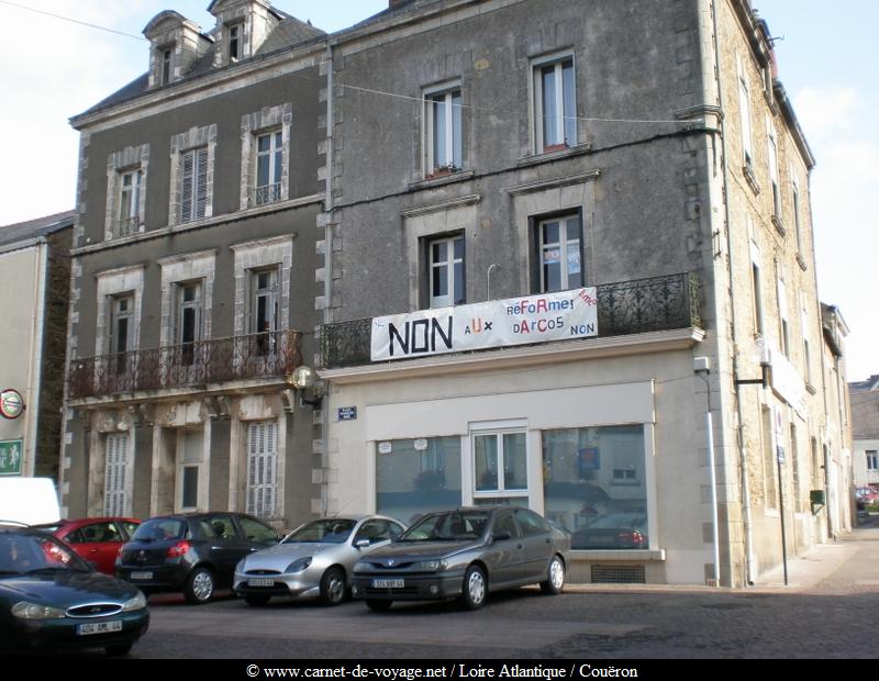 http://www.carnet-de-voyage.net_bretagne_44_loireatlantique_couron_place_glise