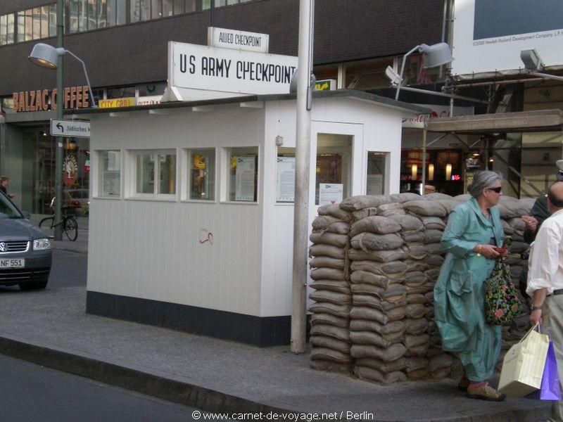 carnetdevoyage_berlin_berlinermauer_murdeberlin_checkpointcharlie