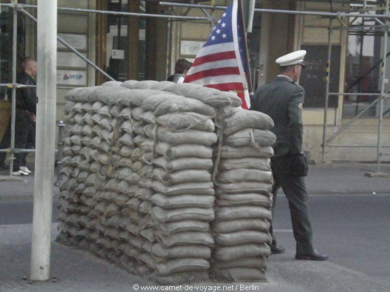 carnetdevoyage_berlin_berlinermauer_murdeberlin_checkpointcharlie