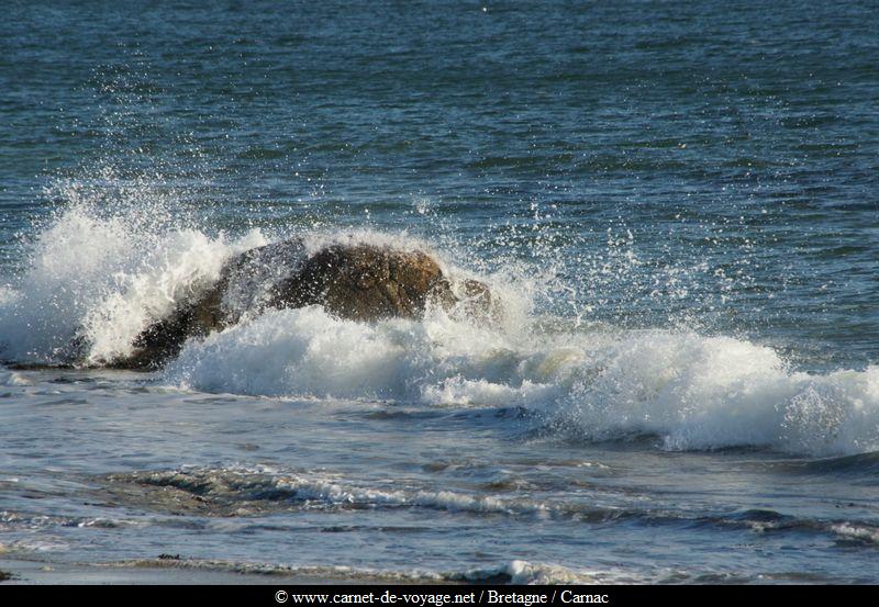 carnet_voyage_vacances_morbihan_bretagne_golfedumorbihan_carnacplage_plage_rocher