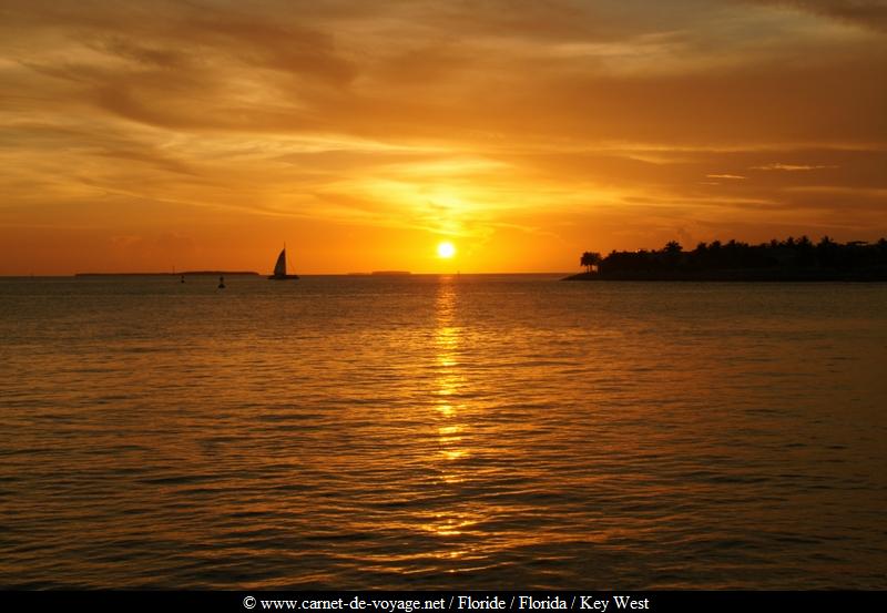 http://www.carnet-de-voyage.net_floride_florida_sunsetcelebration_keywest_mallorysquare