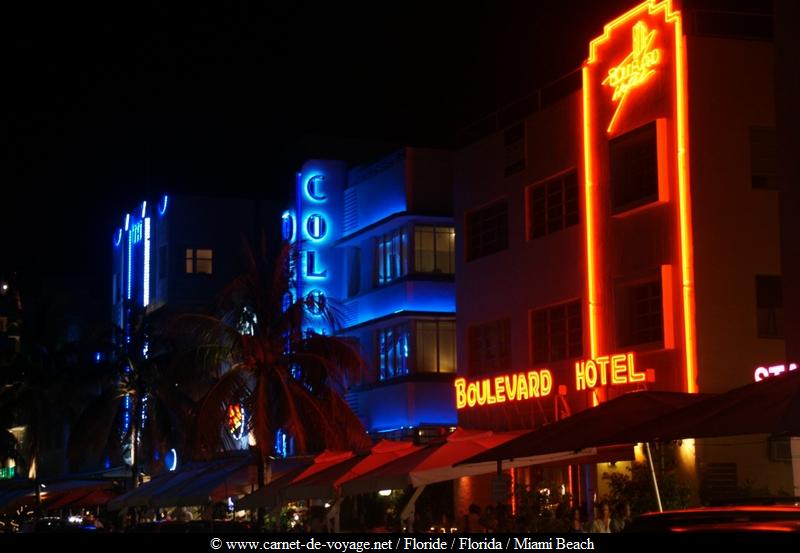 www.carnet-de-voyage.net_floride_florida_miami_artdeco_oceandrive_miamibeach_atnight