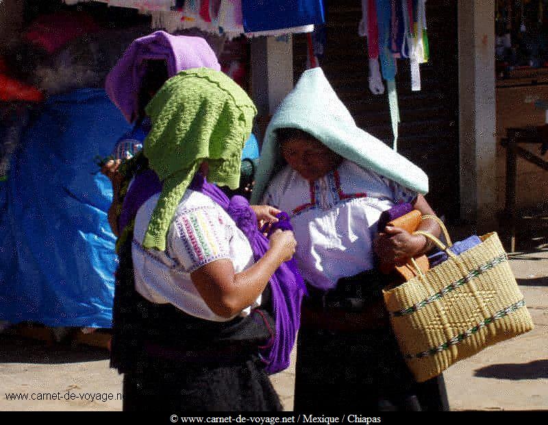 Indiennes devisant san cristobal de las casas chiapas mexique