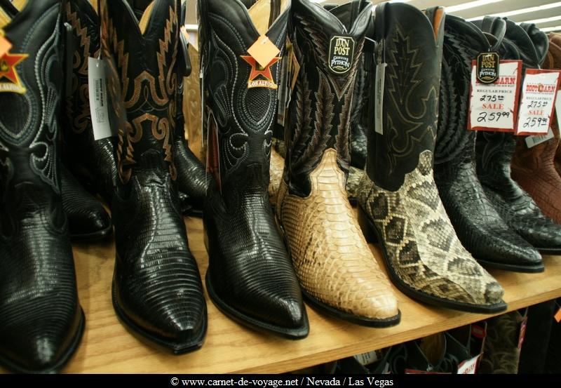 www.carnet-de-voyage.net_usa_tourisme_visit_lasvegas_bootsbarn_ouestamricain_western_boots_chapeau_cowboy_chapeaudecowboy