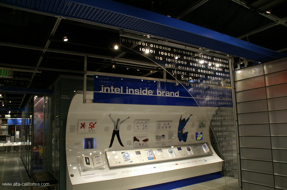 intelheadoffice_insideintel_santaclara_california_californie